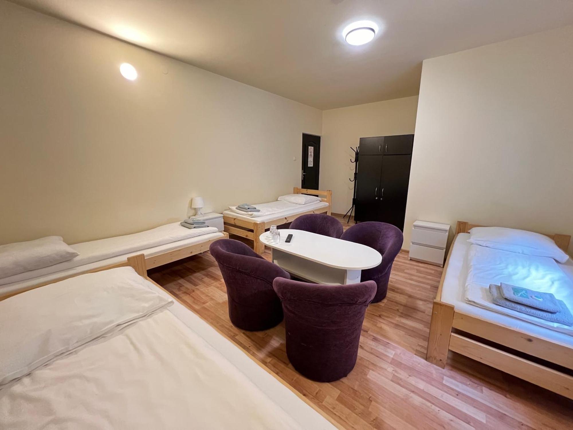 Etna - Hostel -Noclegi Rzeszow Luaran gambar