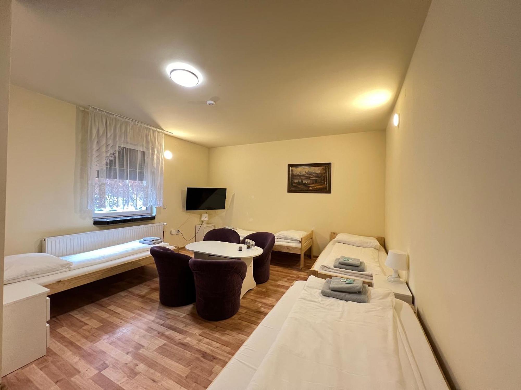 Etna - Hostel -Noclegi Rzeszow Luaran gambar