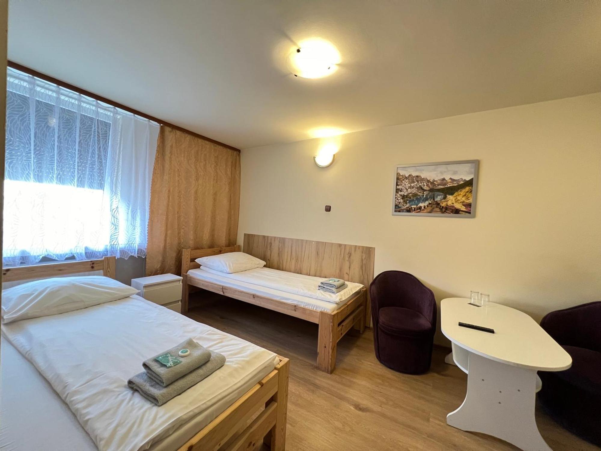 Etna - Hostel -Noclegi Rzeszow Luaran gambar