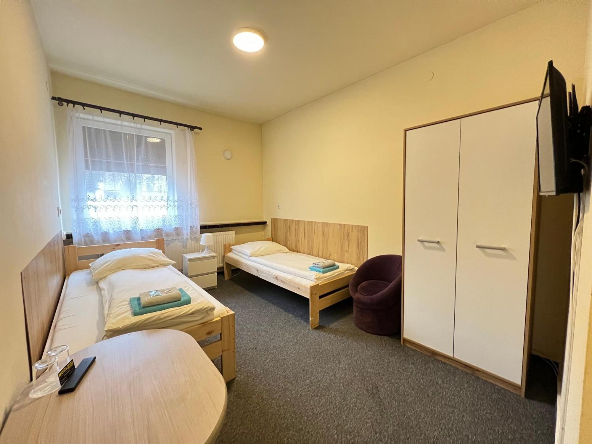Etna - Hostel -Noclegi Rzeszow Luaran gambar