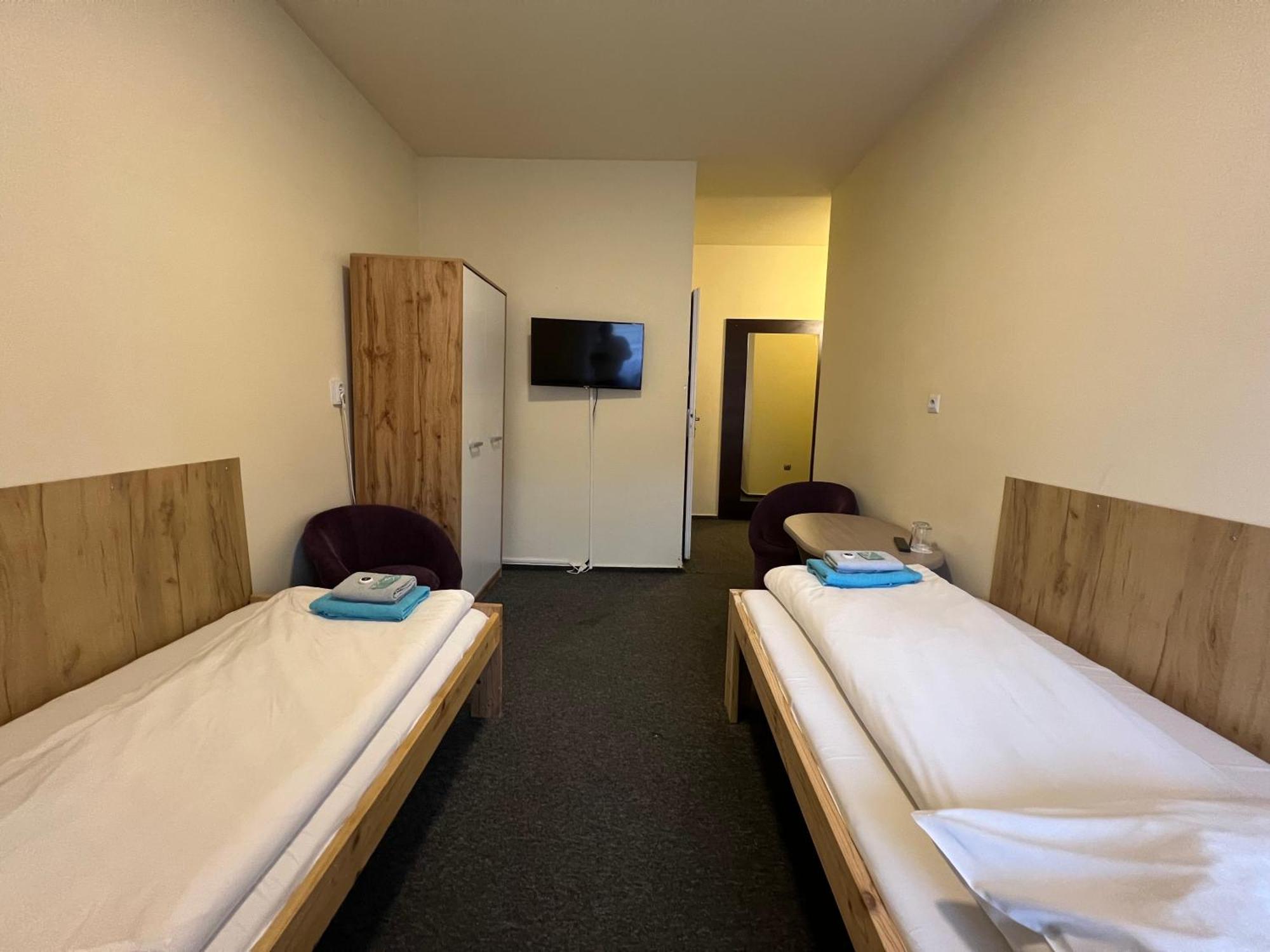 Etna - Hostel -Noclegi Rzeszow Luaran gambar