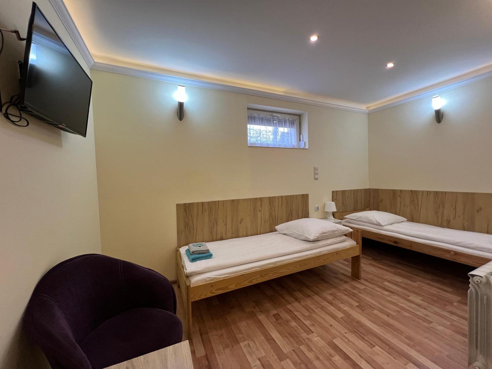 Etna - Hostel -Noclegi Rzeszow Luaran gambar
