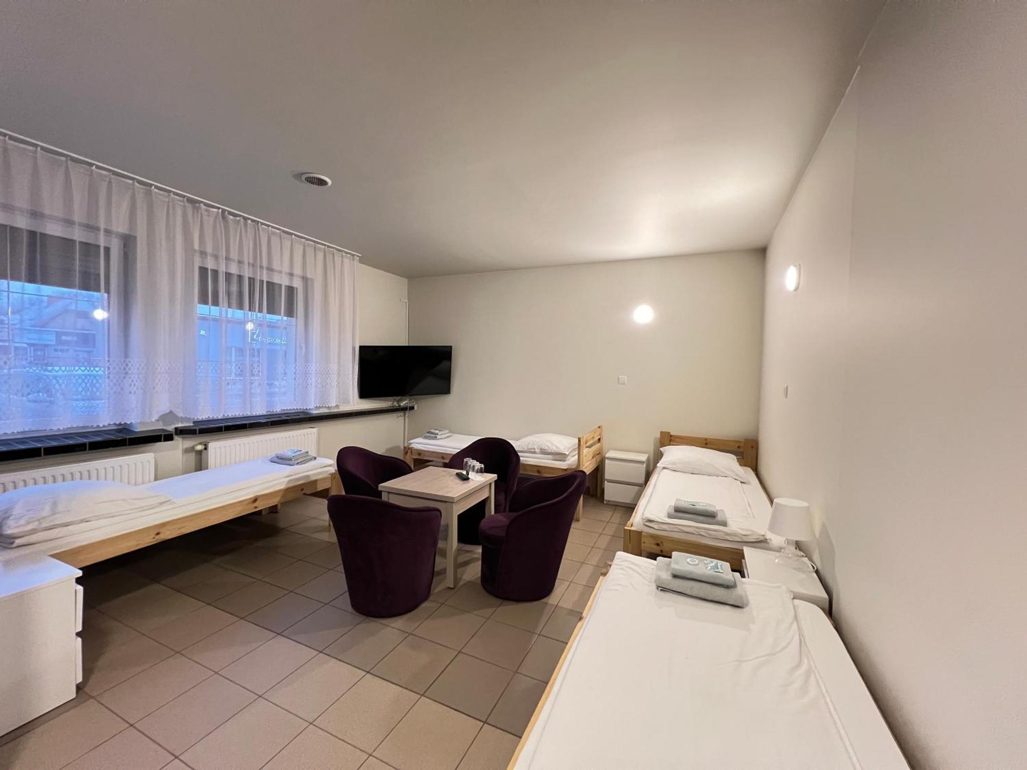 Etna - Hostel -Noclegi Rzeszow Luaran gambar