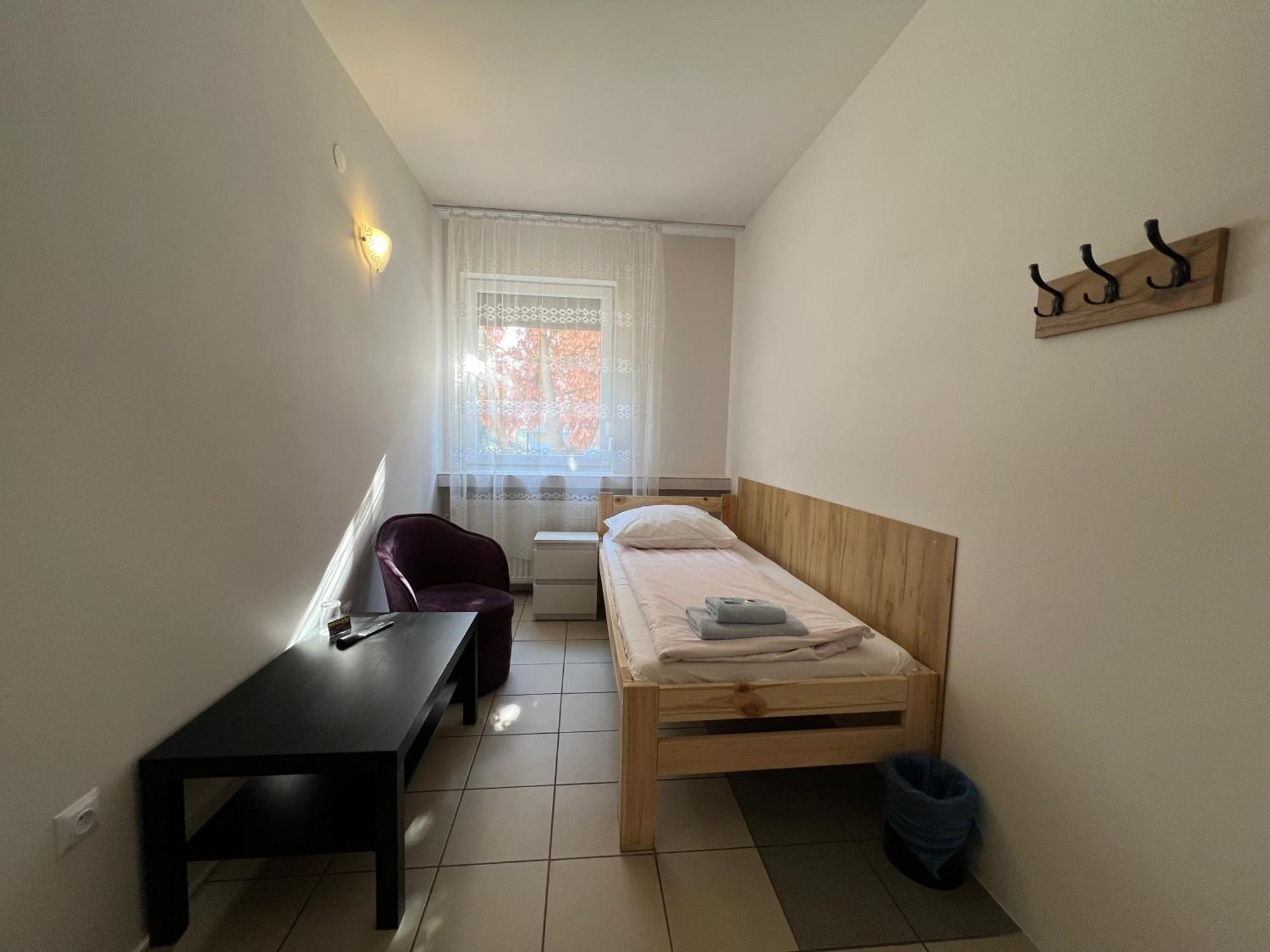 Etna - Hostel -Noclegi Rzeszow Luaran gambar