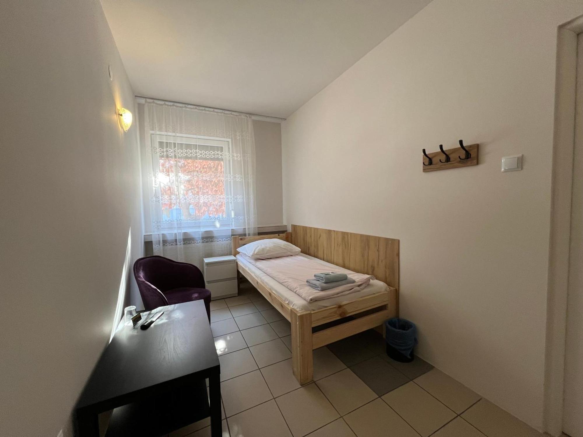 Etna - Hostel -Noclegi Rzeszow Luaran gambar