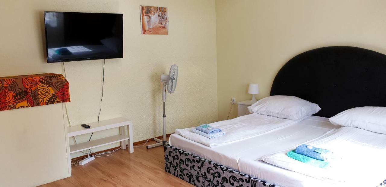 Etna - Hostel -Noclegi Rzeszow Luaran gambar