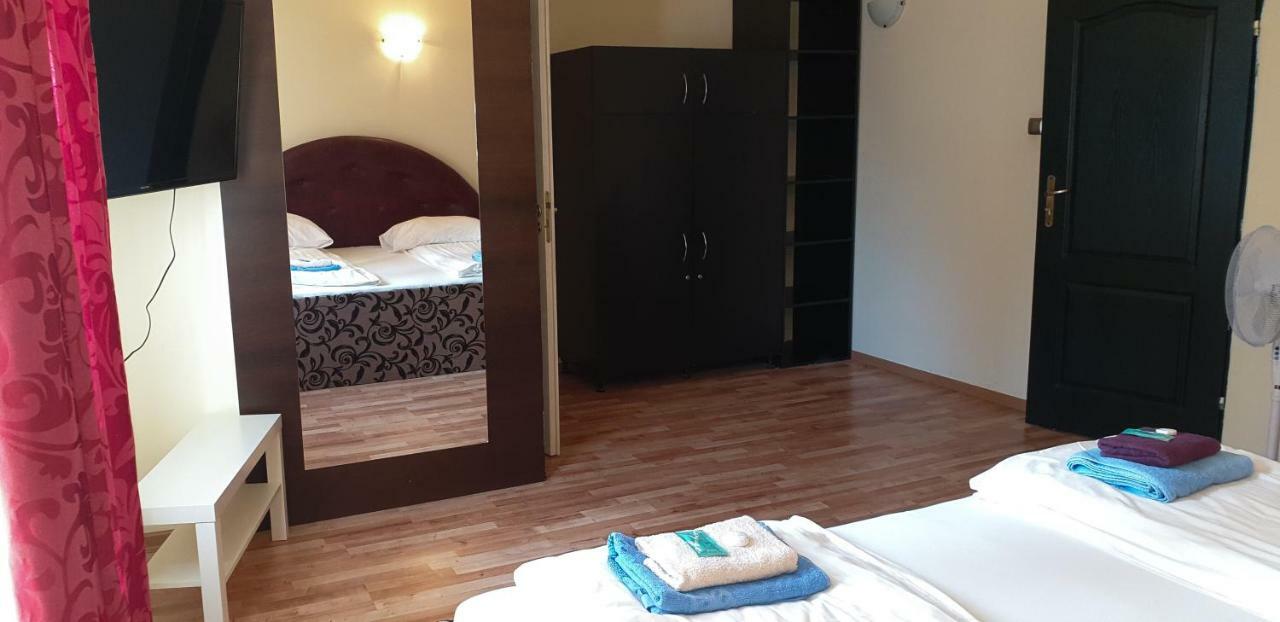 Etna - Hostel -Noclegi Rzeszow Luaran gambar