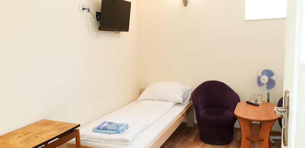 Etna - Hostel -Noclegi Rzeszow Luaran gambar